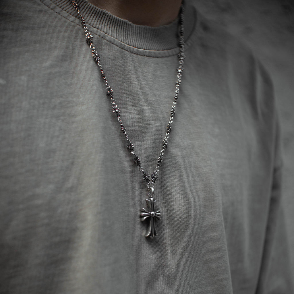 Collar con Cruz Chrome Hearts - PALESSI