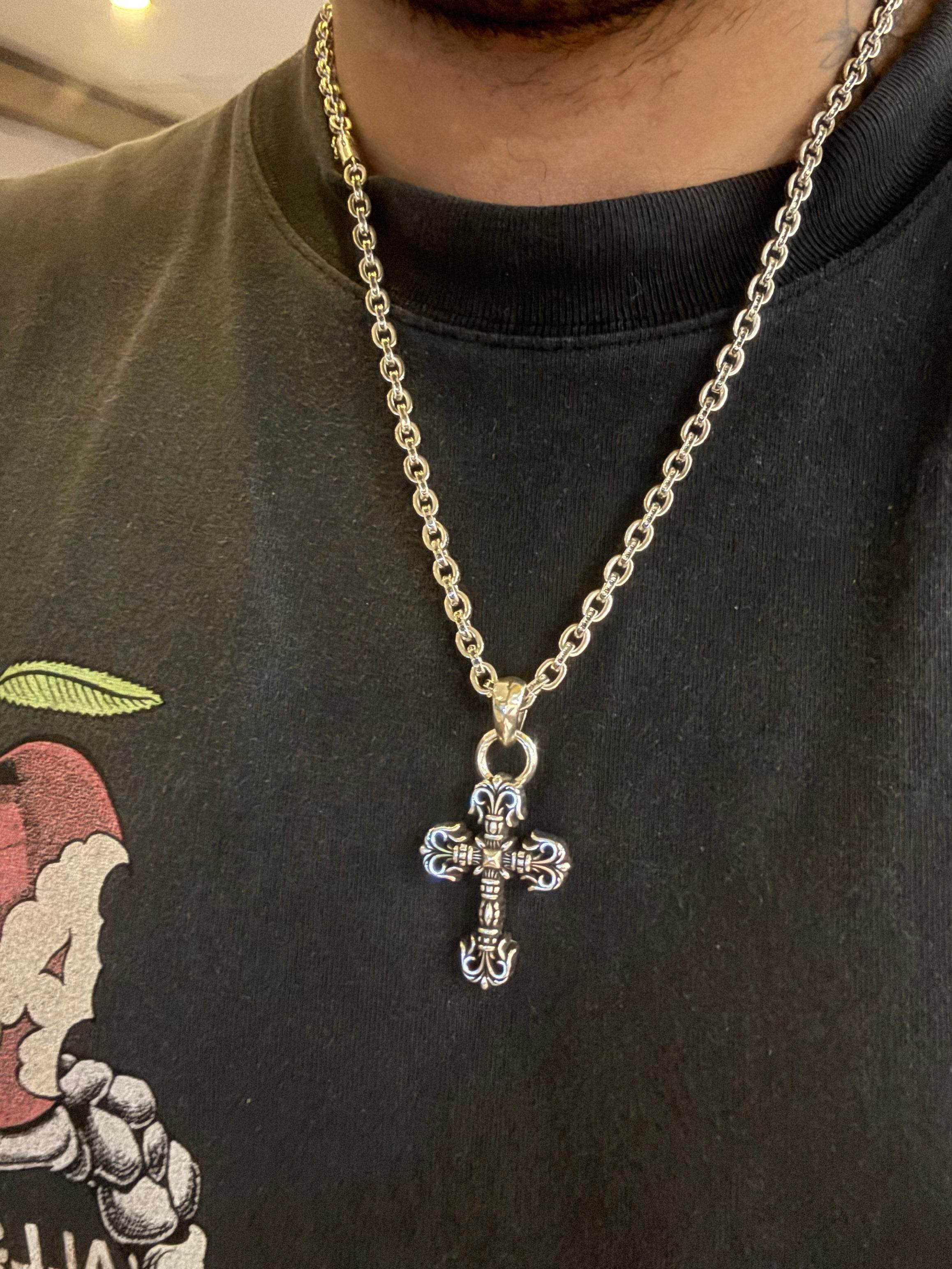 Paper Chain + Cruz Chrome Hearts - PALESSI